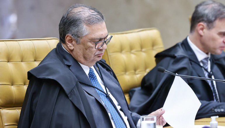 Flávio Dino leva ao plenário do STF disputa sobre Nossa Senhora Aparecida