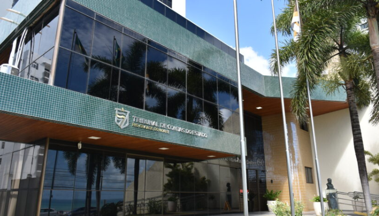 TCE encontra 297 servidores com possível acúmulo ilegal de cargos no RN