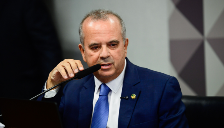 Rogério Marinho repudia indiciamento de Bolsonaro e Eduardo