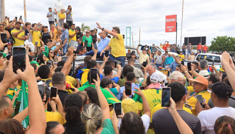 Bolsonaro defende Rogério para governo do RN, mas fala que senador está no radar para vice na chapa presidencial
